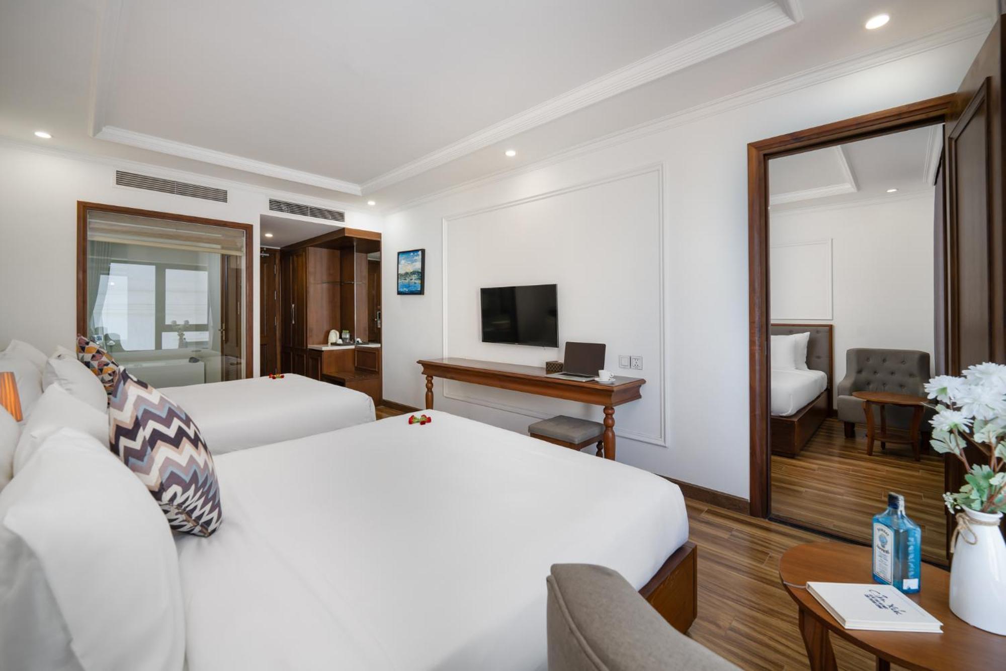 The Sail Hotel - My Khe Beach Da Nang Exterior photo